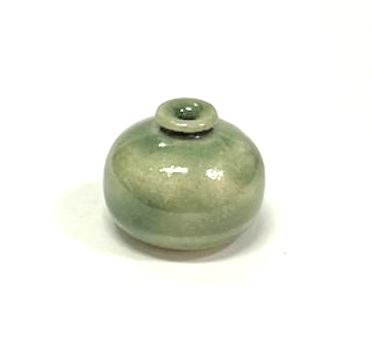 Medium Green Pot by Jim Clark